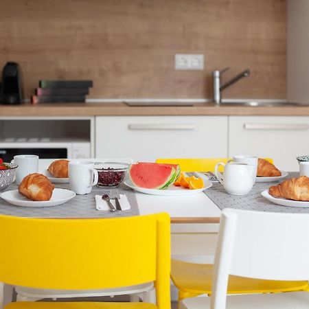 Apartments Coast 27 Подгора Екстериор снимка