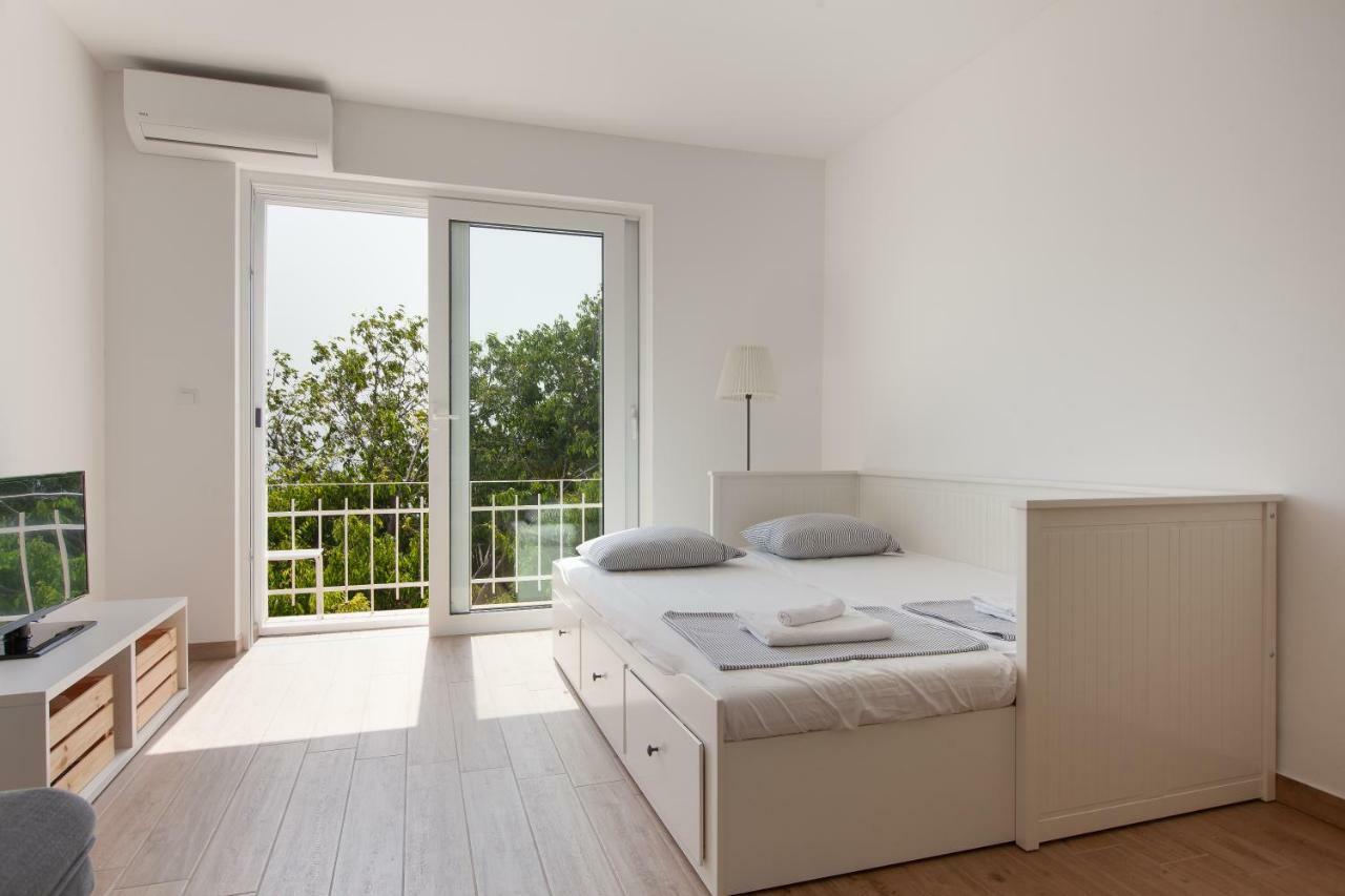Apartments Coast 27 Подгора Екстериор снимка