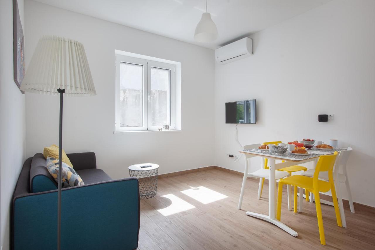 Apartments Coast 27 Подгора Екстериор снимка